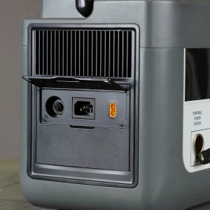 Портативная электростанция FUBAG AS 2400i (аккумулятор LiFePO4) в Твери фото