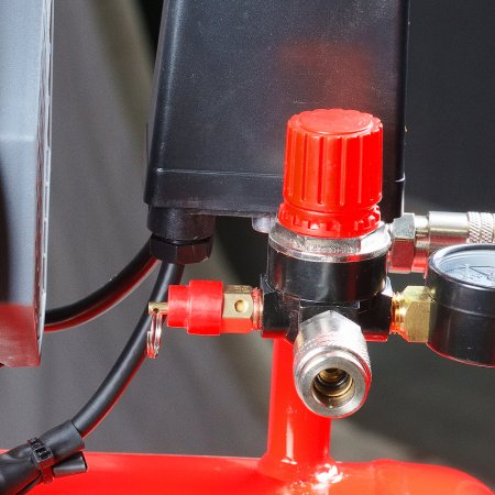 Компрессор безмасляный малошумный FUBAG Свободный Воздух (Free Air) 240/24/2.0 S в Твери фото