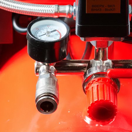 Компрессор безмасляный малошумный FUBAG Свободный Воздух (Free Air) 490/50/4.0 S в Твери фото