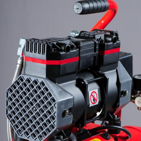 Компрессор безмасляный малошумный FUBAG Свободный Воздух (Free Air) 170/9/1.5 S в Твери фото